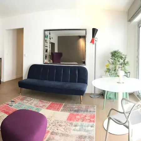 Another Attractive Flat Near By St-germain, St-placide *