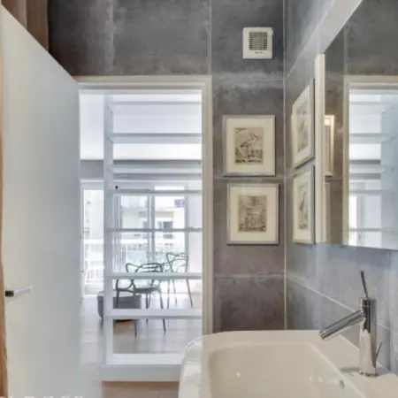 Another Attractive Flat Near By St-germain, St-placide