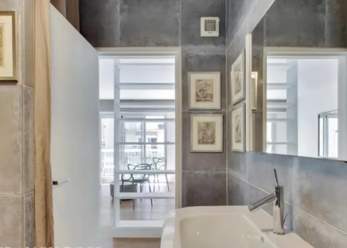 Another Attractive Flat Near By St-germain, St-placide
