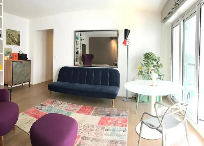 Another Attractive Flat Near By St-germain, St-placide * Parijs